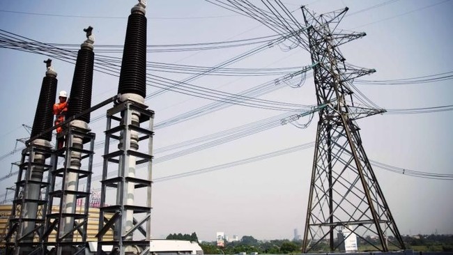 PLN Padam Massal di Sumatra — Gangguan Transmisi 275 kV, 4 Provinsi Terdampak