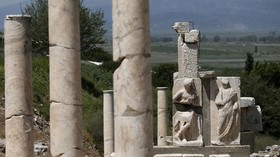 FOTO: Kisah Kota Kuno Ephesus Jelang 150 Tahun Penemuan