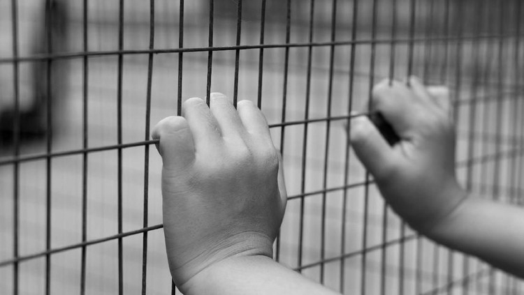 Terkait kasus tawuran di kalangan anak SD nih, Bun.