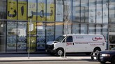 FOTO: Buntut Serangan Mobil Mematikan di Toronto Kengerian buntut serangan penabrakan mobil yang menewaskan 10 orang di Toronto, Kanada, terekam dalam rangkaian foto.