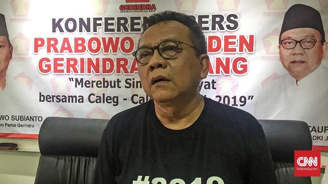 Politikus Gerindra M Taufik yakin bakal jadi caleg lagi meski berstatus eks napi korupsi. Bahkan, andai terpilih ia berharap jadi Ketua DPRD DKI.