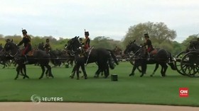VIDEO: Dentang Lonceng Gereja Sambut Anak Ketiga William-Kate