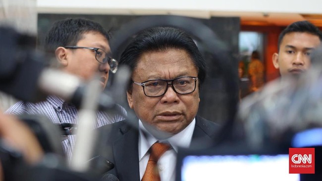 Pengurus Hanura menyebut wajar Oesman Sapta Odang (OSO) memaki Mahkamah Konstitusi (MK) goblok dan menyebut MK panik saat melayangkan somasi pada Oso.