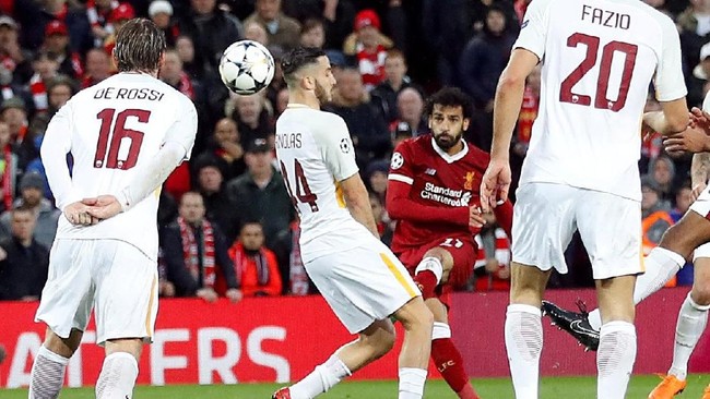 Manajer Liverpool, Juergen Klopp, mengatakan tak keberatan disalahkan orang-orang karena The Reds kebobolan usai mengganti Mohamed Salah di babak kedua.