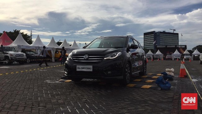 DFSK Glory 580 sudah diperkenalkan di Indonesia sejak 2017, namun penjualannya dimulai pada 2018.