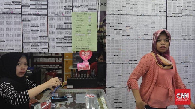 Kemenkominfo melarang penjualan kartu SIM yang sudah diaktifkan terlebih dahulu karena kerap digunakan untuk melakukan penipuan.
