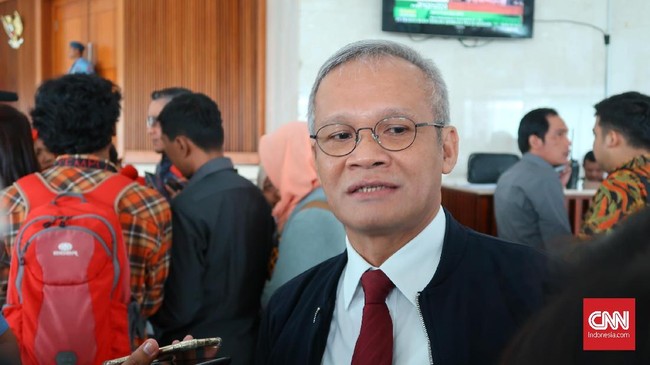 Politikus PDIP Aria Bima menekankan Wiranto telah ditugaskan Jokowi mengatur kebutuhan para korban gempa Sulteng melalui personel TNI/Polri, maupun Basarnas.