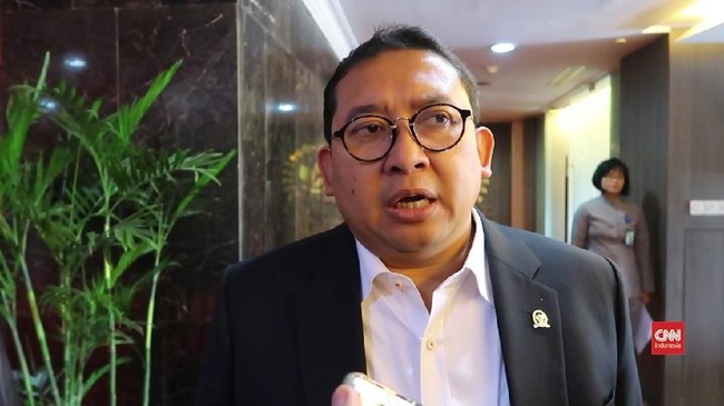 Wakil Ketua DPR Fadli Zon mulai menggulirkan panitia khusus hak angket terhadap Perpres Nomor 20 Tahun 2018 tentang Penggunaan Tenaga Kerja Asing (Perpres TKA).