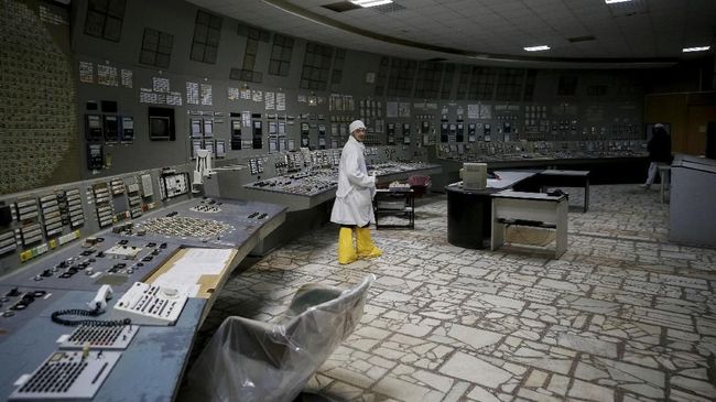 Ilmuwan Sebut Masyarakat Indonesia Masih 'Alergi' Nuklir Ilmuwan menyebut masyarakat Indonesia masih alergi dengan reaktor nuklir lantaran masih identik dengan peristiwa pengemboman Hiroshima.