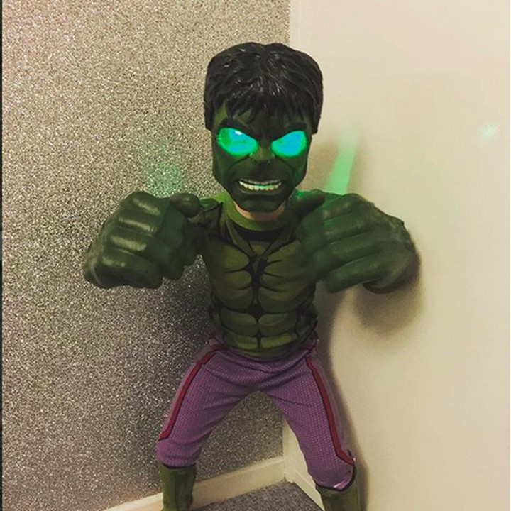 Hmm, kalau Hulk yang satu ini besar di bagian kepala dan tangan nih. (Foto: Instagram/ @becky85smith)