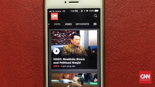 Aplikasi portal berita CNNIndonesia.com melakukan pembaharuan dan pembaca bisa menonton video dengan penggunaan kuota Internet yang lebih hemat.