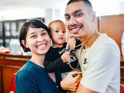 Harmonisnya Keluarga Kecil Rayi 'RAN'