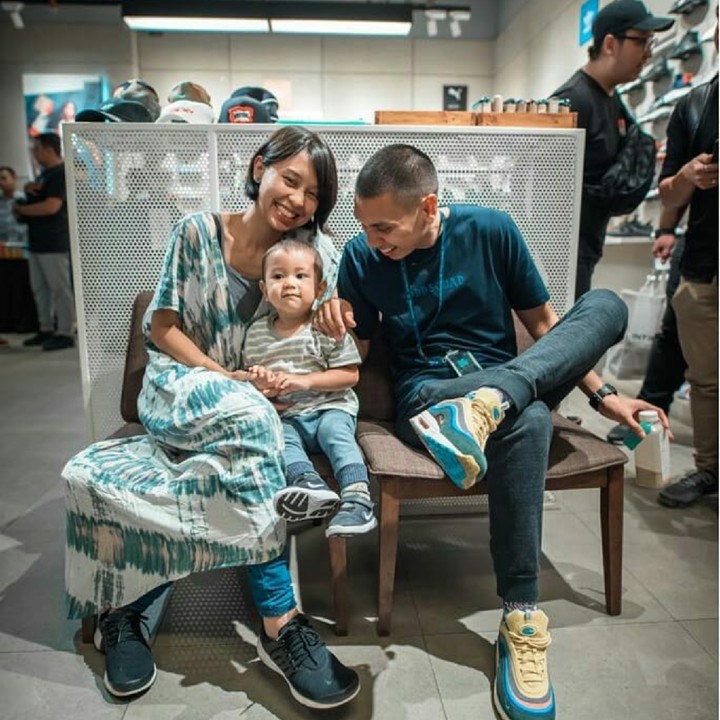 <p>Kompakan pakai sneakers? Kenapa nggak. (Foto: Instagram/rayiputra26)</p>