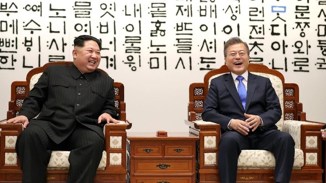 Korut dan Korsel menyatakan akan meneken kesepakatan damai untuk secara resmi mengakhiri Perang Korea, tahun ini, setelah 65 tahun dijeda gencatan senjata.