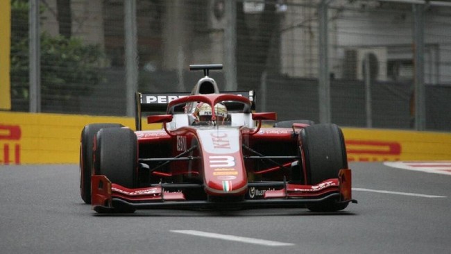 Bambang Soesatyo menyebut Jokowi menantang Sean Gelael ikut balap Formula E yang akan diadakan di Jakarta pada Juni tahun depan.