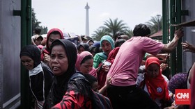 Sandiaga Minta Anak Buahnya Ungkap Fakta Sembako Maut Monas