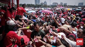 FOTO: Potret Riuh Pesta Rakyat 'Untukmu Indonesia' di Monas