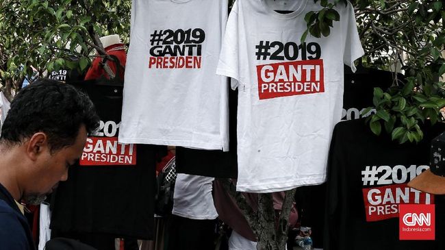Tolak Deklarasi, Massa di Palu Bakar Kaos #2019GantiPresiden