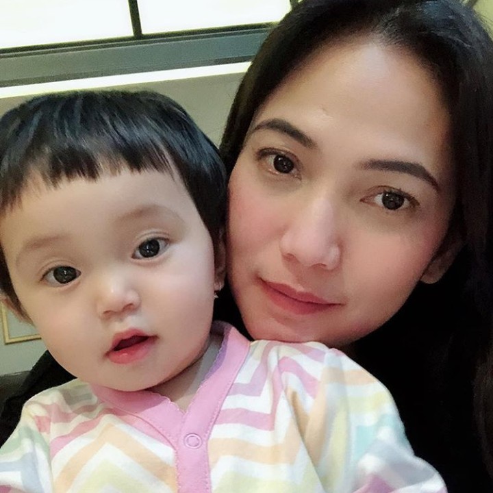 Mirip sang bunda kan, Bun? (Foto: Instagram @kinaryosihmoney)