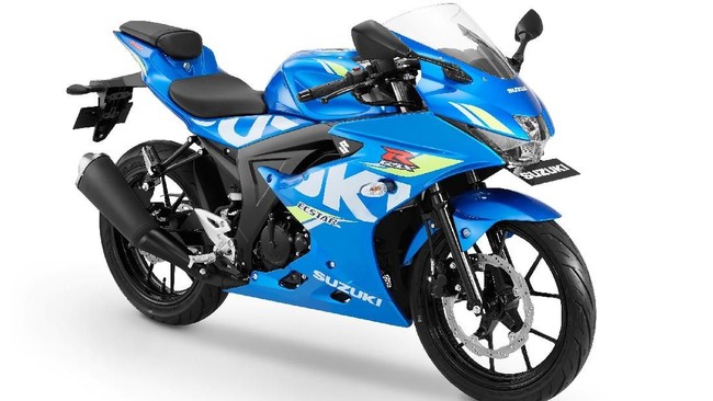 Suzuki GSX-R150 2018 mendapat penyegaran minor dari tampilannya melalui grafis baru.