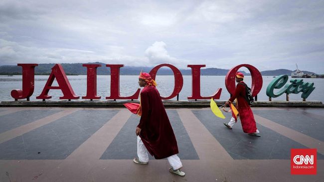 Acara ini membuktikan bahwa promosi wisata tak harus melupakan kearifan lokal berupa seni budaya dan alam.