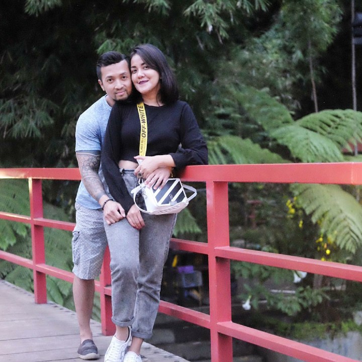 <p>Awet selalu ya Ivy dan Edu. (Foto: Instagram/ivybatuta)</p>