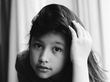 Aquene Aziz, si Cantik Putri Semata Wayang Sultan Djorghi