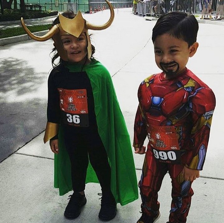 <p>Aih, Iron Man cilik ini berkumis lho, Bun. Mirip Tony Stark nggak? (Foto: Instagram/ @gxmoney)  </p>