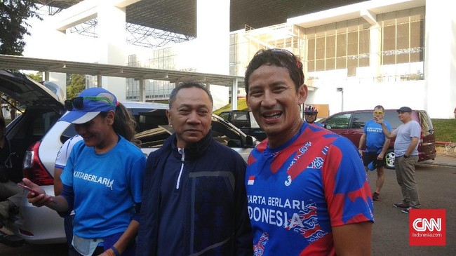 Secara berkelakar, Ketua Tim Pemenangan Pemilu Partai Gerindra Sandiaga Uno mensyaratkan Zulkifli Hasan lari 19 Km agar bisa 'lari' dalam Pilpres 2019.