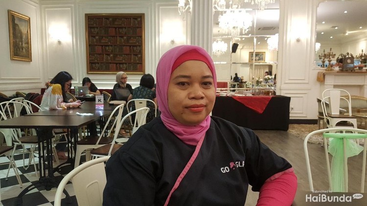Kadang hidup terasa begitu berat, nyaris nggak kuat...