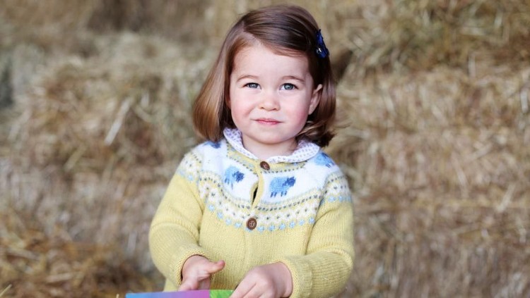 Saat sedang main, apa ya aktivitas yang paling disenangi Putri Charlotte?