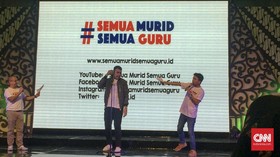 Aksi 'Semua Murid Semua Guru' di Hari Pendidikan Nasional