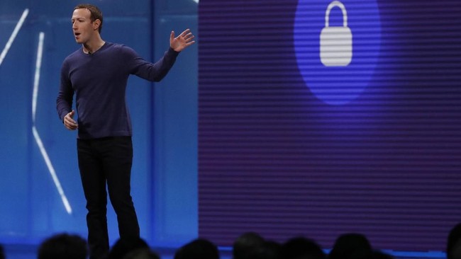 Dalam dokumen yang dikirimkan kepada pemerintah AS, Facebook mengakui kalau mereka membagi data pengguna kepada 52 pembuat hardware dan software rekanannnya.