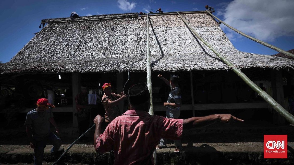 FOTO: Merawat Budaya Suku Sahu