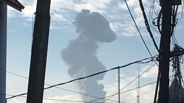 img-title Erupsi Gunung Marapi Tiba-Tiba, Salah Satu Pendaki Duga Ada yang Lempar Batu