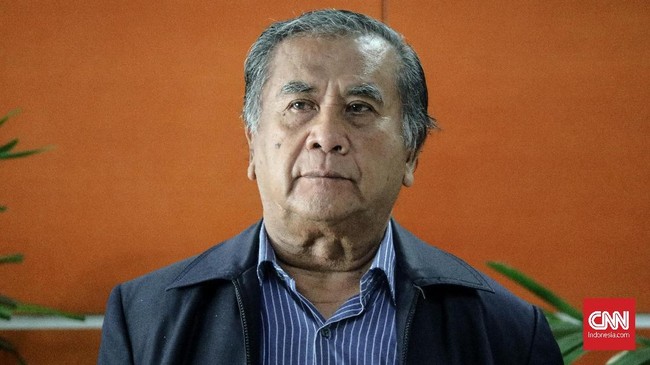 Eks Hakim MK Maruarar Siahaan menilai Anwar Usman seharusnya mengundurkan diri usai dinyatakan melanggar etik berat.