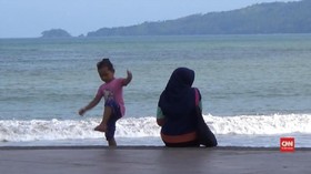 VIDEO: Debur Indah Pantai Prigi