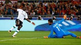 FOTO: Liverpool Jumpa Real Madrid di Final Liga Champions Liverpool akan menghadapi Real Madrid di final Liga Champions setelah menyingkirkan AS Roma di babak semifinal.