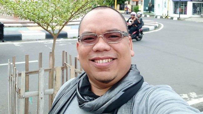 Kuasa Hukum Mustofa Nahrawardaya, Djuju Purwantoro berharap kasus yang menjerat kliennya tersebut dapat menjadi pelajaran untuk masyarakat.