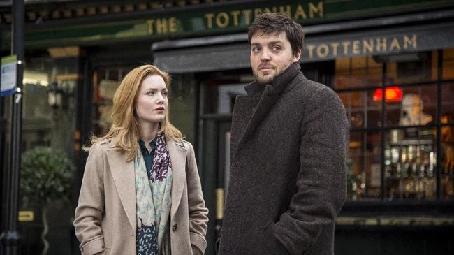 Di bawah nama Robert Galbraith, JK Rowling menulis tiga novel dengan tokoh utama Cormoran B. Strike, yang kemudian dijadikan serial pendek detektif.