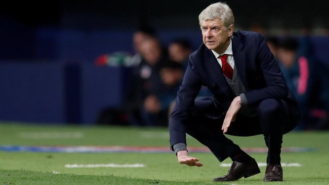 Mantan manajer Arsenal, Arsene Wenger, merasa cocok menjadi manajer Manchester United untuk menggantikan Ole Gunnar Solskjaer.