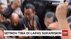 Setya Novanto Tiba di Lapas Sukamiskin