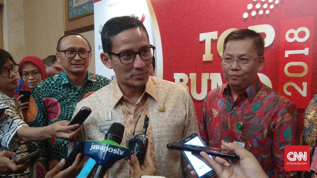 Wagub DKI Jakarta Sandiaga Uno mengatakan proyek pembangunan jembatan layang atau 'sky bridge' Tanah Abang bakal masuk APBD-P DKI Jakarta 2018.