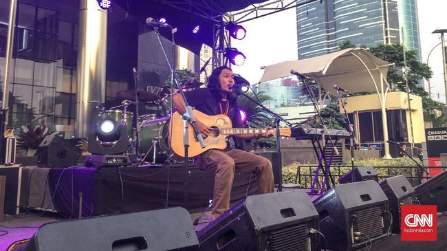 Band grunge asal Bali, Navicula, angkat suara terkait RUU Permusikan melalui sebuah lagu baru kritis bertajuk 'Dagelan Penipu Rakyat'.