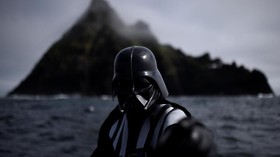 Busana Darth Vader Bakal Dilelang Hingga Rp28,4 Miliar