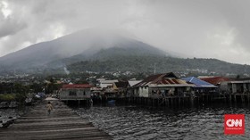 Ritual Sebelum Mendaki Gunung Gamalama Menurut Tradisi