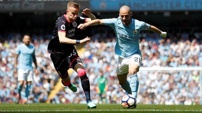 Manchester City bermain imbang tanpa gol menjamu lawannya, Huddersfield Town, pada laga pekan ke-36 Liga Inggris di Stadion Etihad, Minggu (6/5).