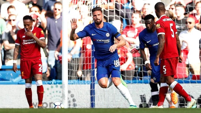 Chelsea berhasil unggul 1-0 atas Liverpool pada babak pertama laga pekan ke-36 Liga Inggris di Stadion Stamford Bridge, Minggu (6/5).
