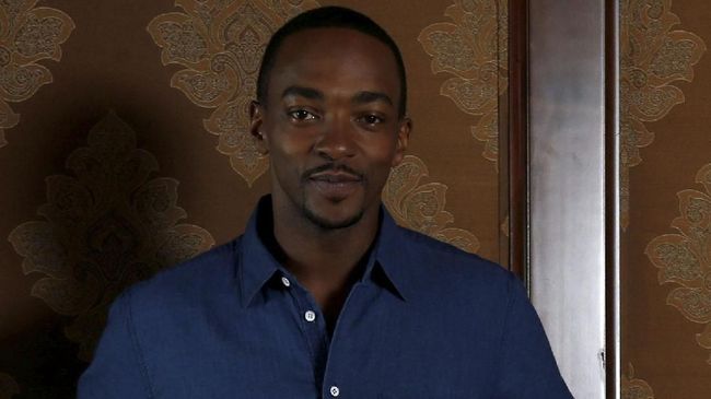 Anthony Mackie yang selama ini dikenal sebagai Falcon di Avengers, disebut-sebut akan ikut bermain di salah satu episode 'Black Mirror' musim kelima.