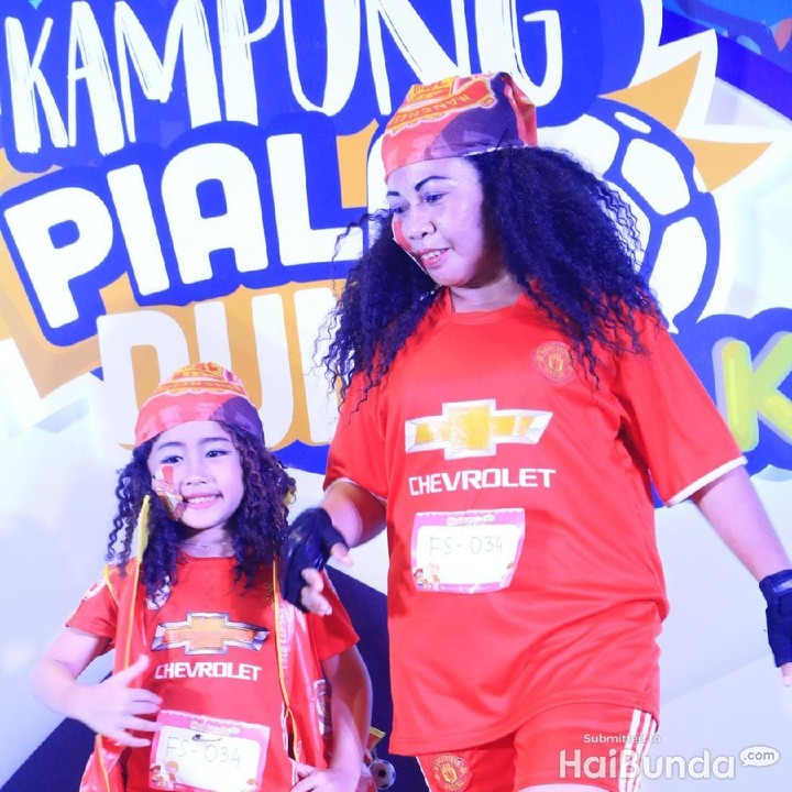 <p>Paling top deh kalau bunda dan si kecil sudah di panggung.</p>